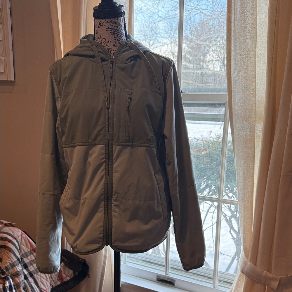 The North Face women’s Green Hooded Jacket